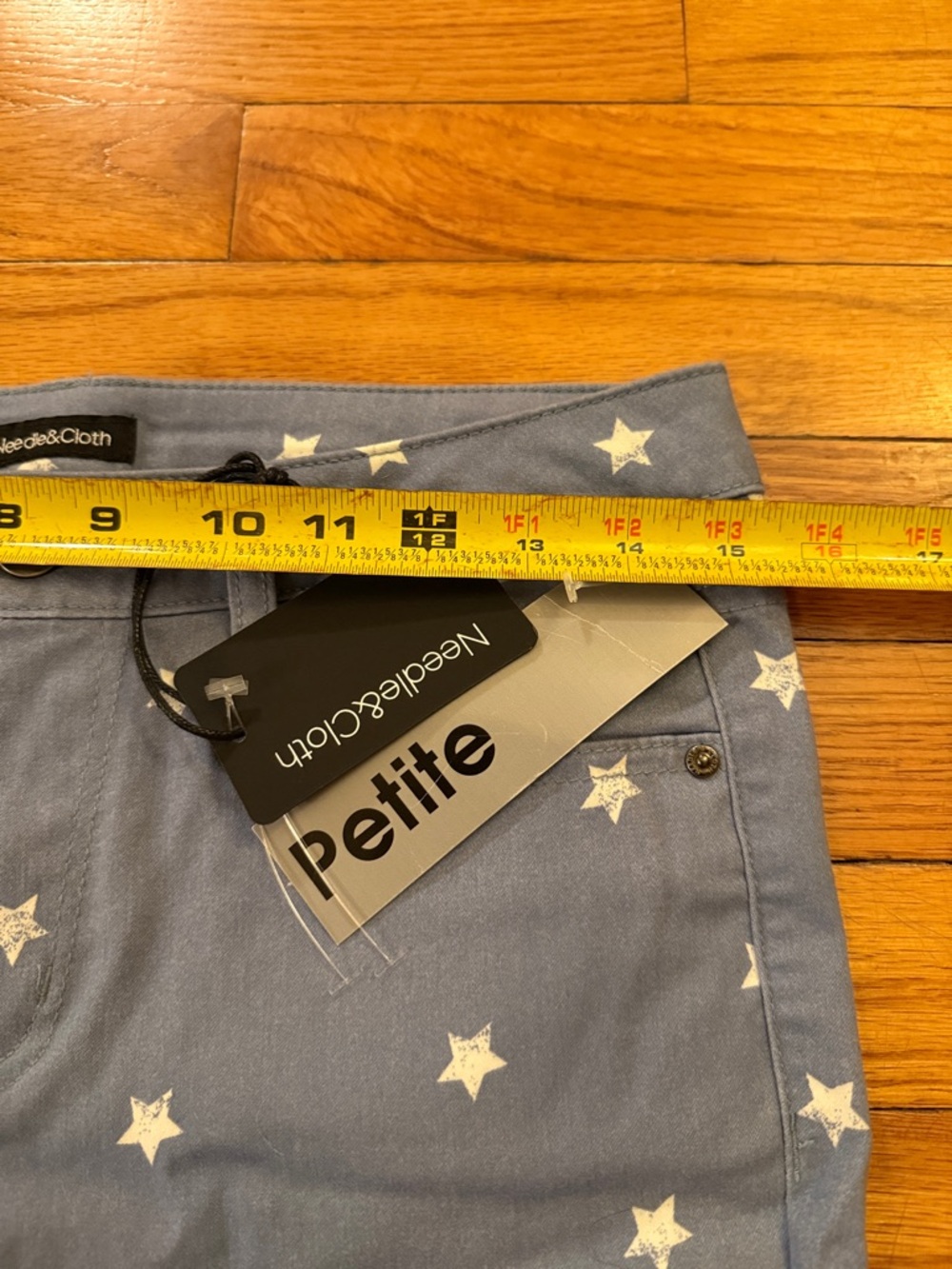 Petite Star-Print Capris in Light Blue - Picture 5 of 5